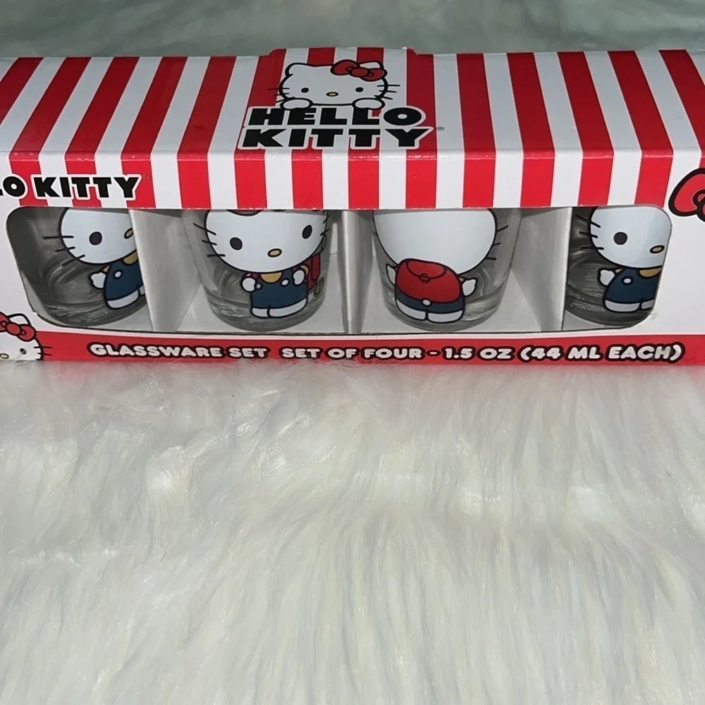 🆕 Hello Kitty Camping Design 4- Piece Glassware Set Shot Glasses 1.5 Oz Each